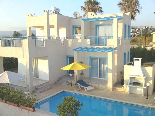 Holidays villa rent to limasol,Properties Houses