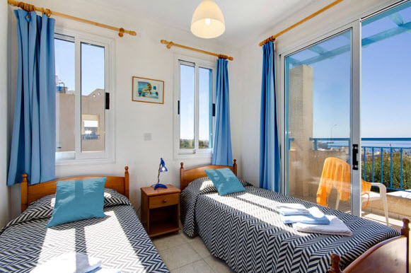 villa1-suite bedroom